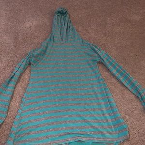 Long sleeve hoodie t-shirt